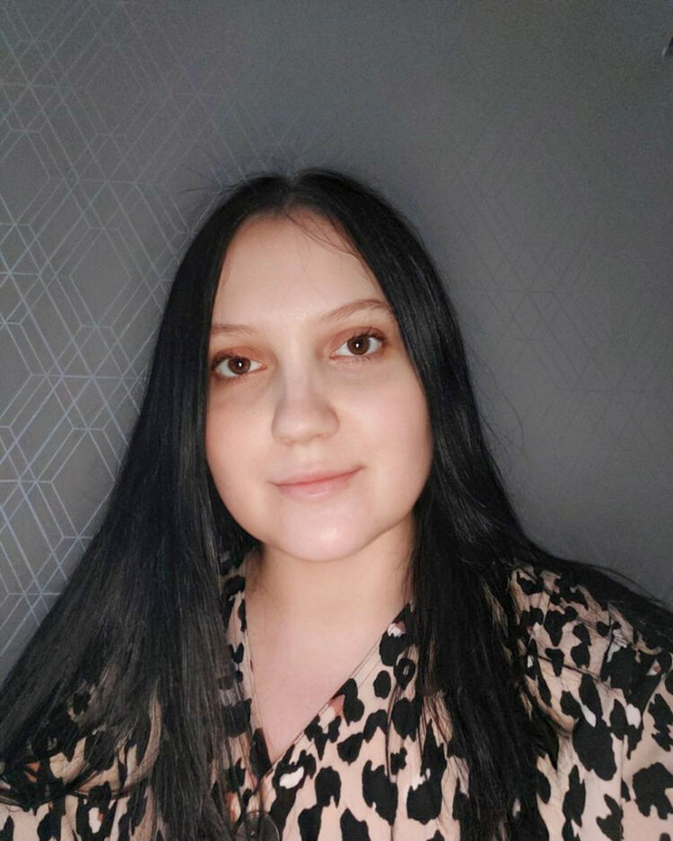   ,   Zara, 32 ,  