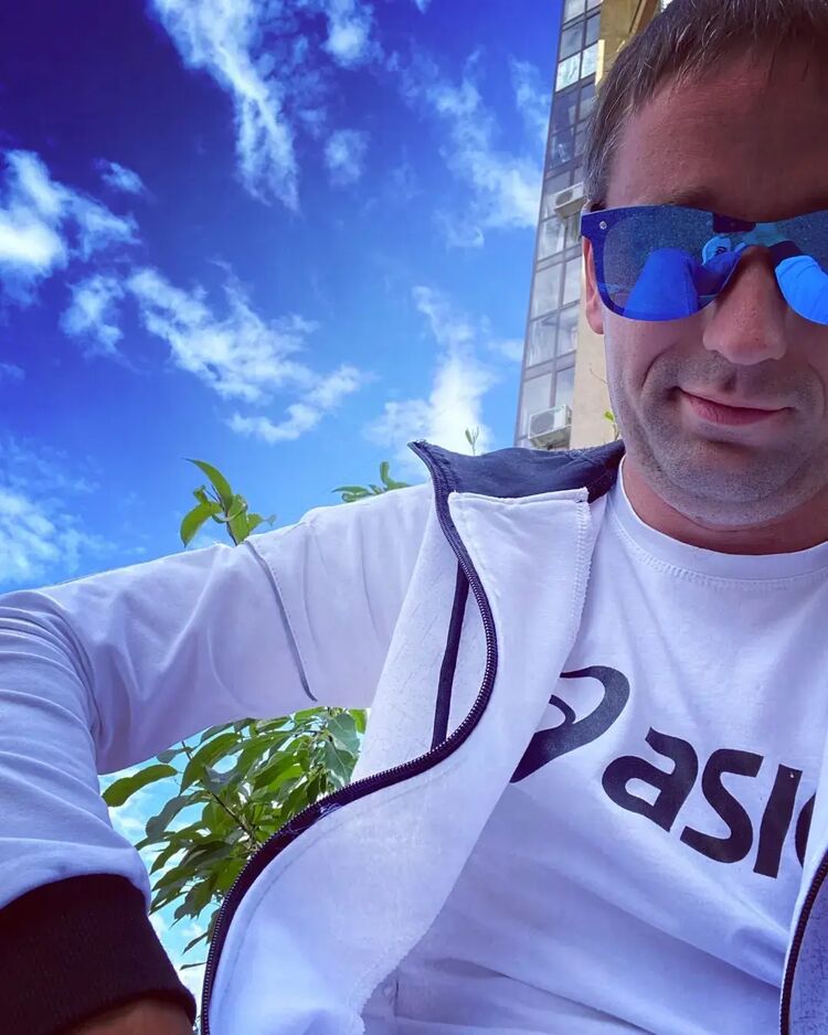  ,   Roman, 33 ,   c 