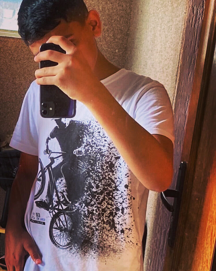  35648404  Max, 33 ,    