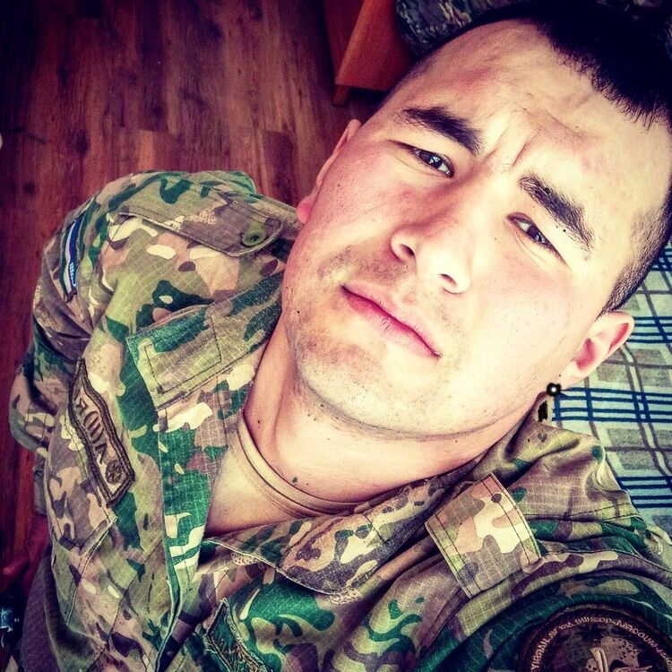  20591624  Oybek, 34 ,    