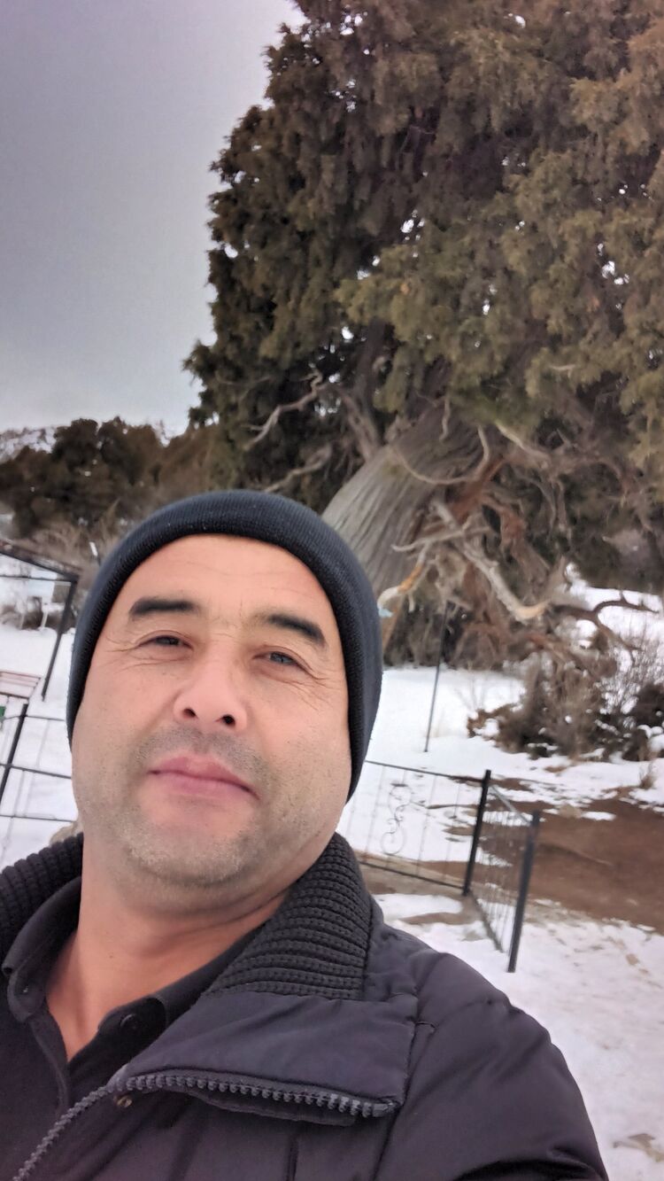  52462794  Nodirbek, 44 ,    