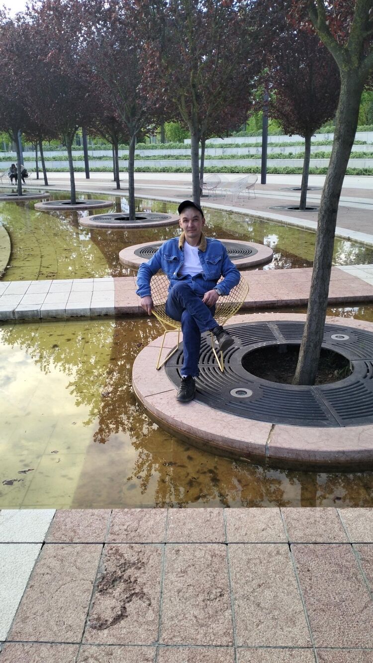  ,   Evgenij, 39 ,   ,   , c 