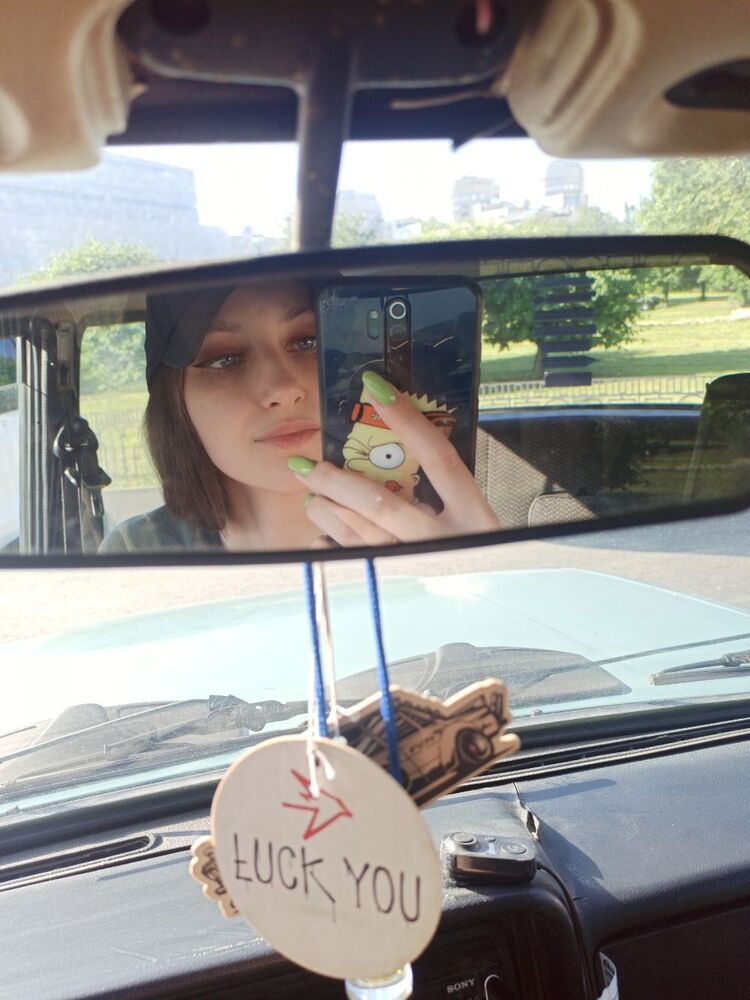  ,   Lissa, 26 ,   