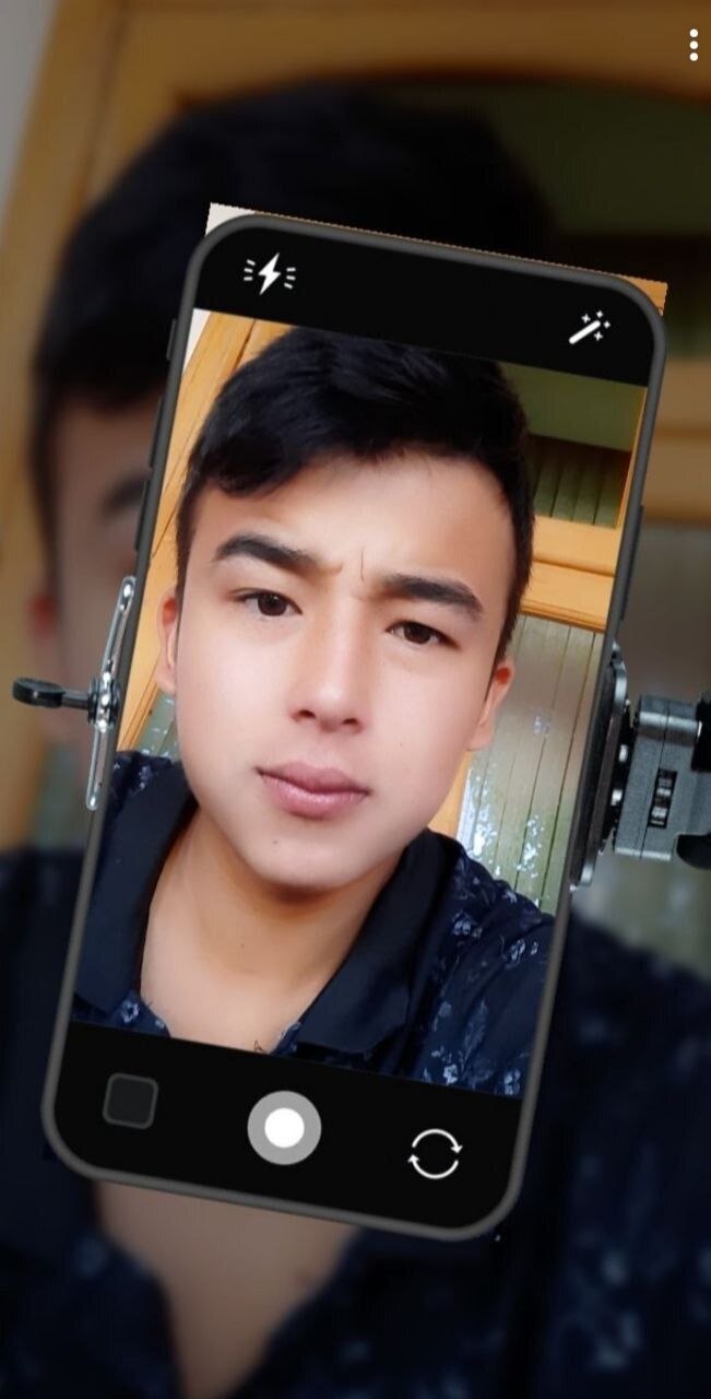  ,   Bek, 24 ,     