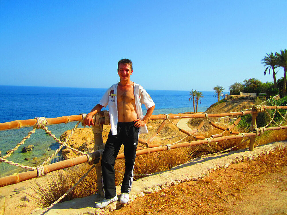  ,   David, 41 ,   ,   , c , 