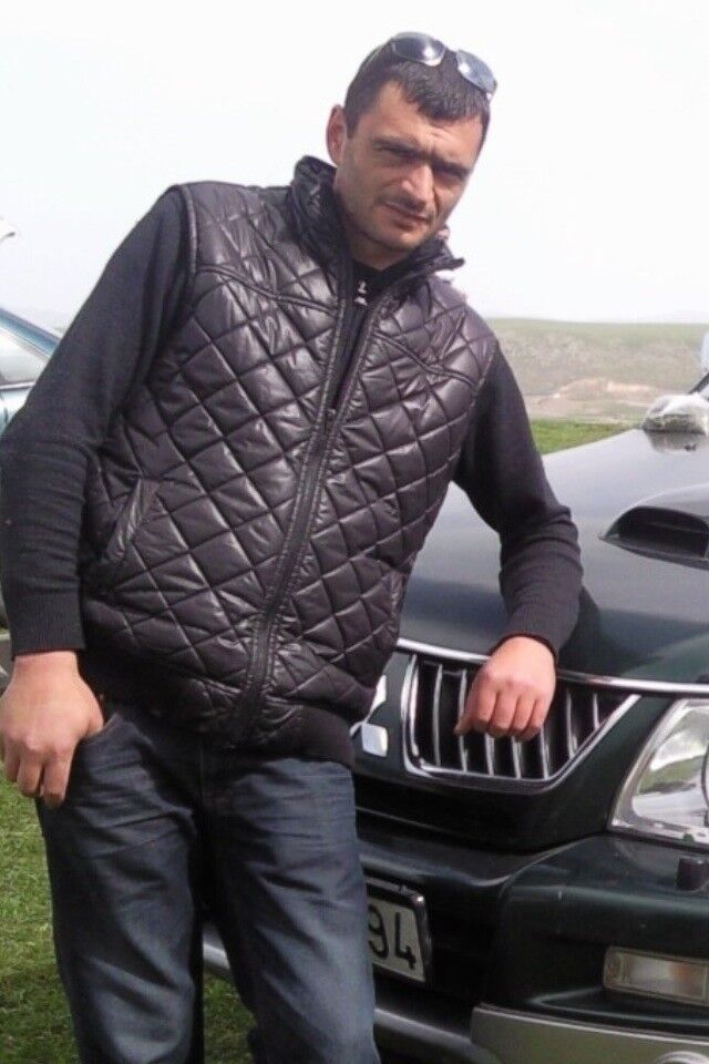  5841964  Deo777, 48 ,    