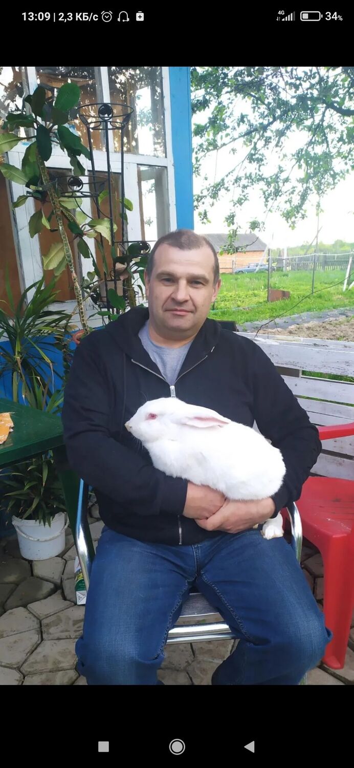  40827844  SERGEI, 48 ,    