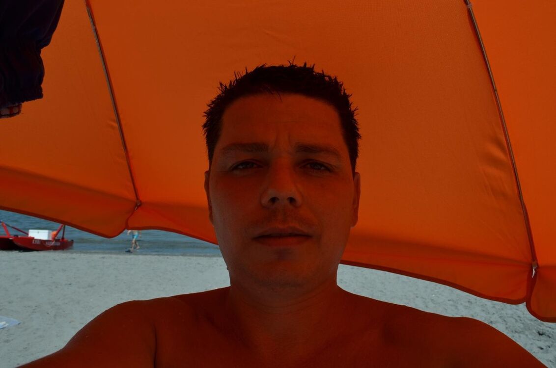  7781344  Sandu, 38 ,    