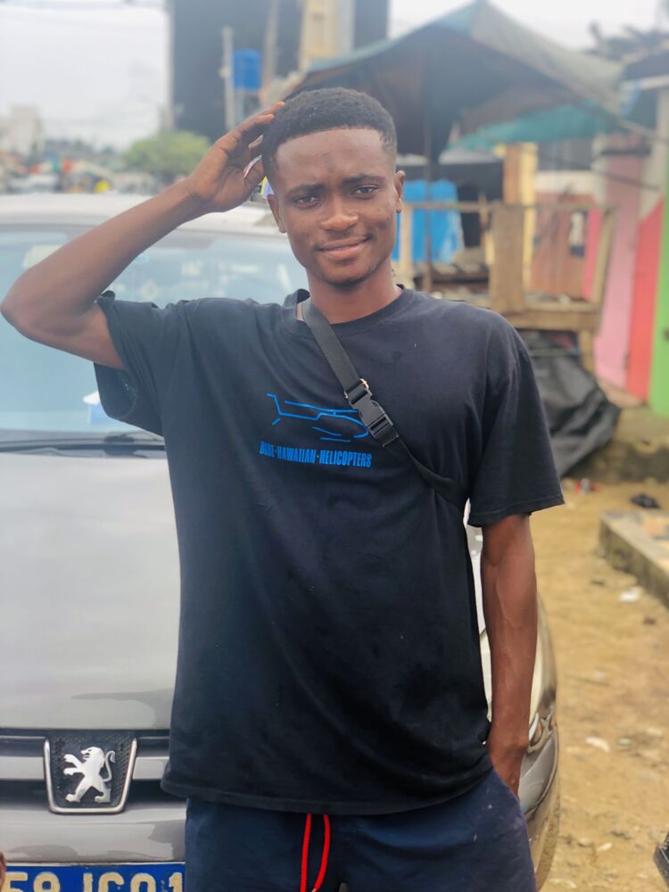  27907254  Abdoul, 24 ,    -