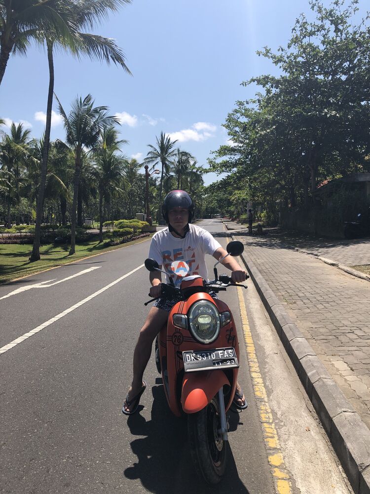  28429344  , 39 ,    