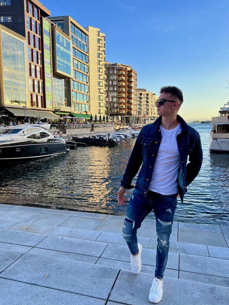 ���� 37931654 ����� Artemus, 25 ���, ���� ���������� � ������