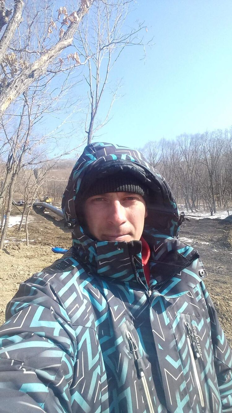  53881914  Anton, 39 ,    