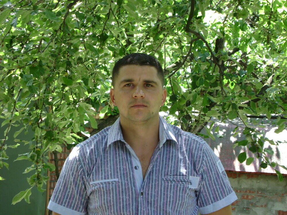  4696484  Andrei, 46 ,    