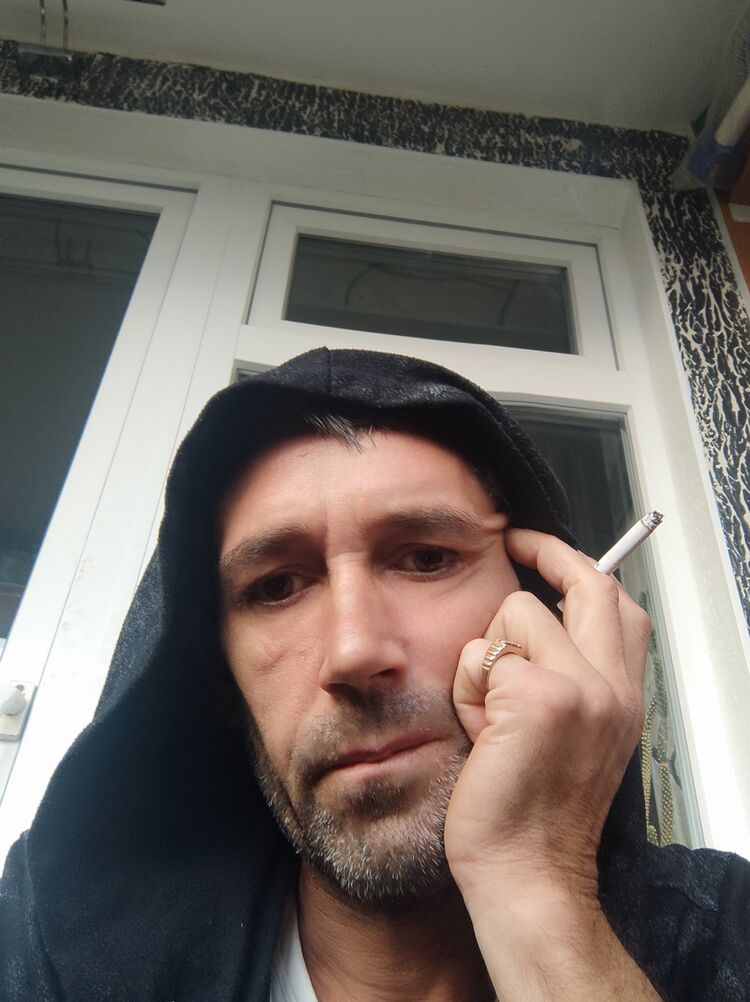  46997584  , 41 ,    