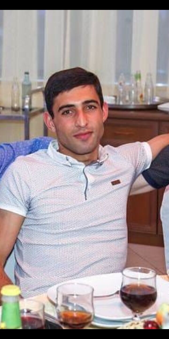 ���� 27167704 ������� V v, 33 ����, ���� ���������� � �����-����������