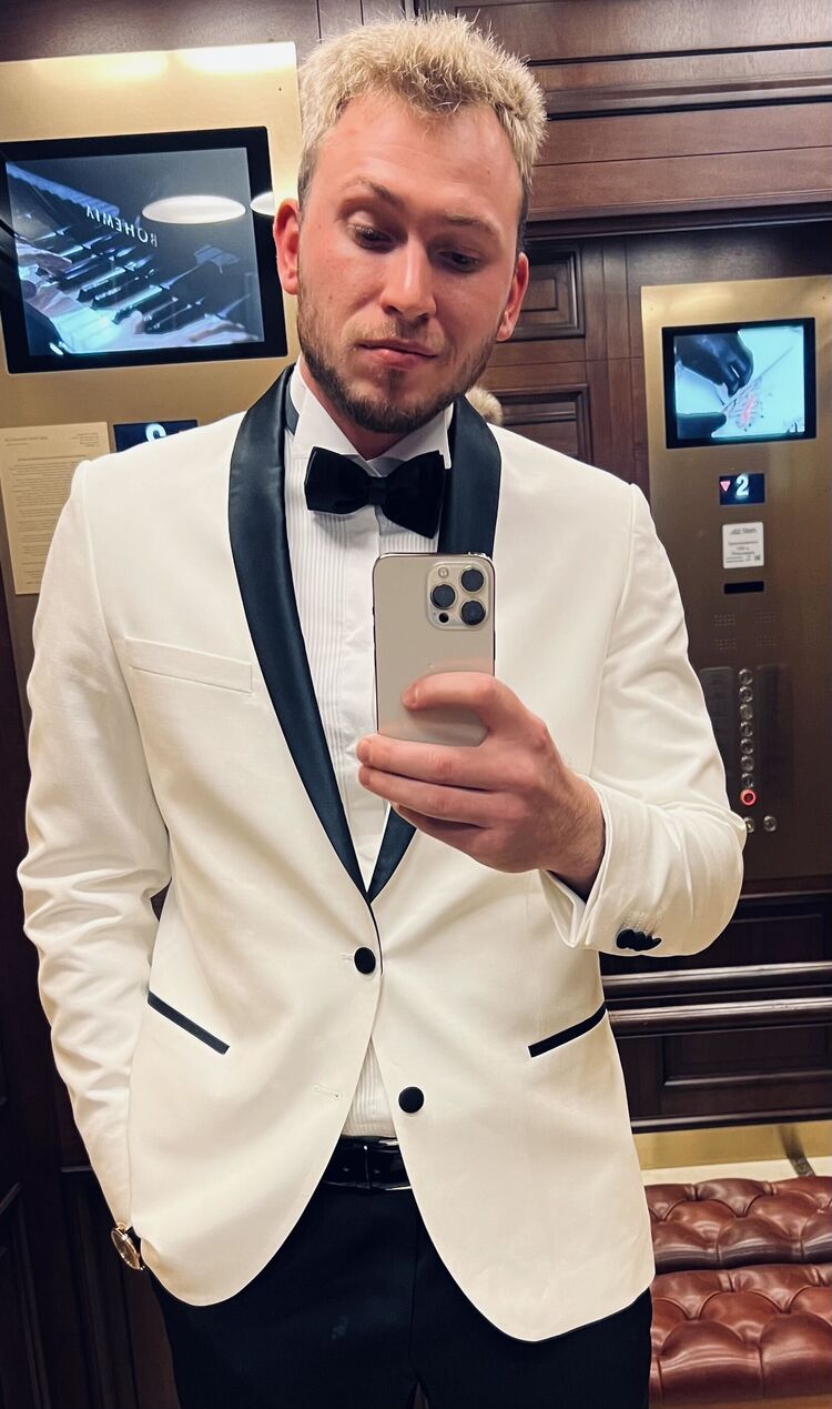  -,   , 24 ,   ,   