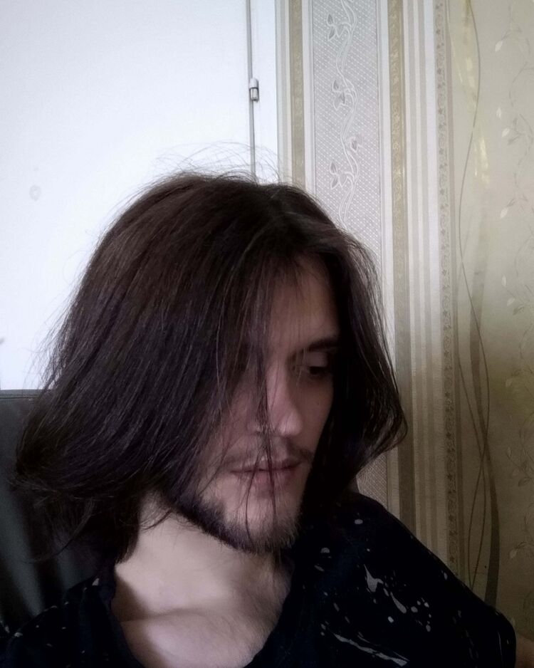  31923814  Alexander, 27 ,    
