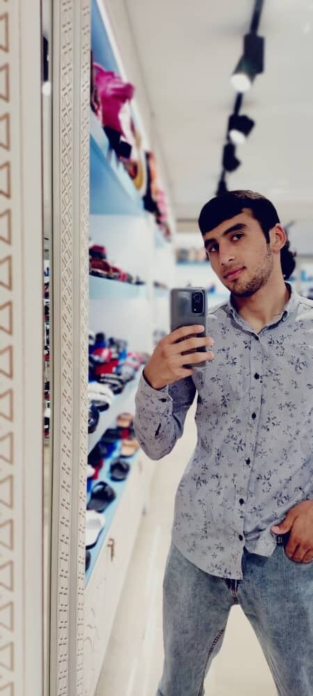  ,   Samir, 25 ,     
