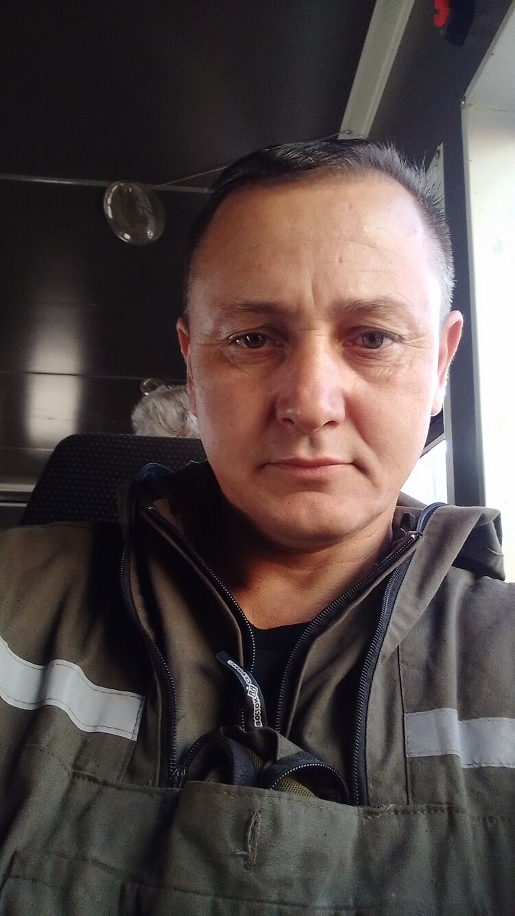  37653734  , 48 ,    