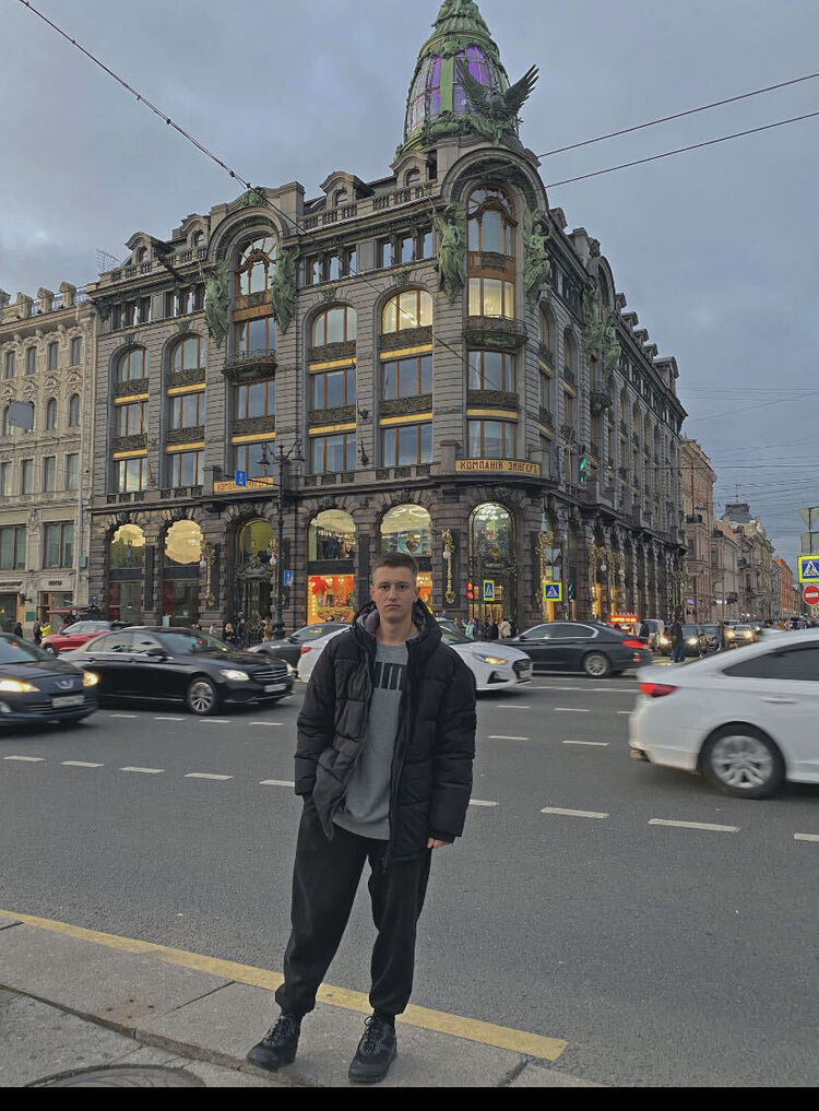  44452584  , 22 ,    -