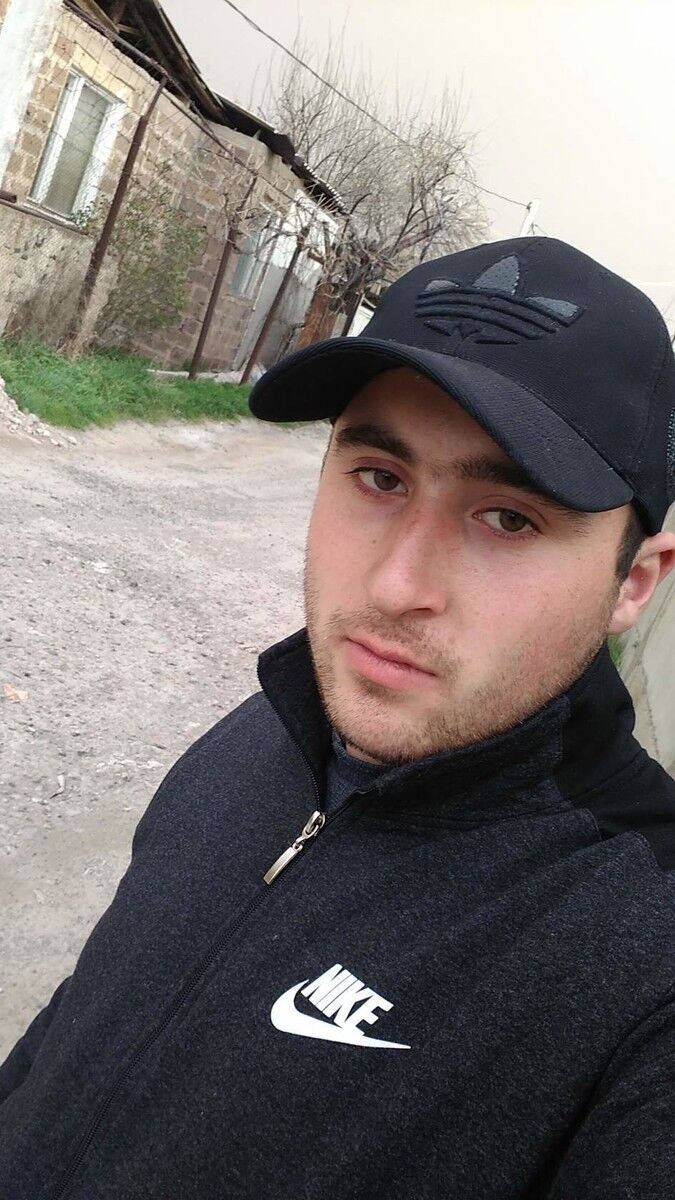 ���� 18768004 ������� Karo, 29 ���, ���� ���������� � �������