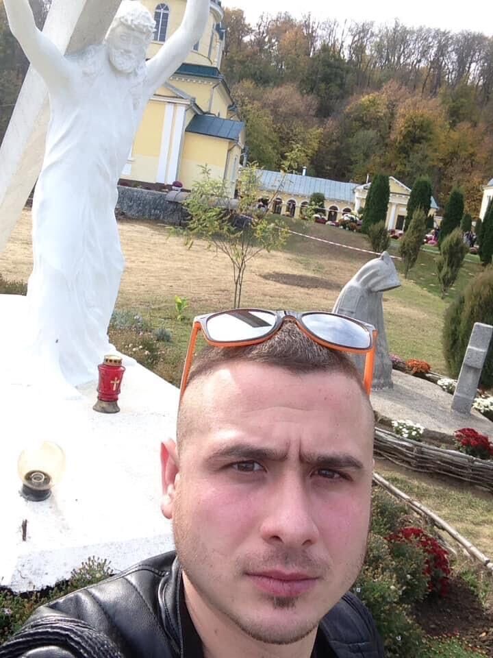  34264284  Vasile, 35 ,    