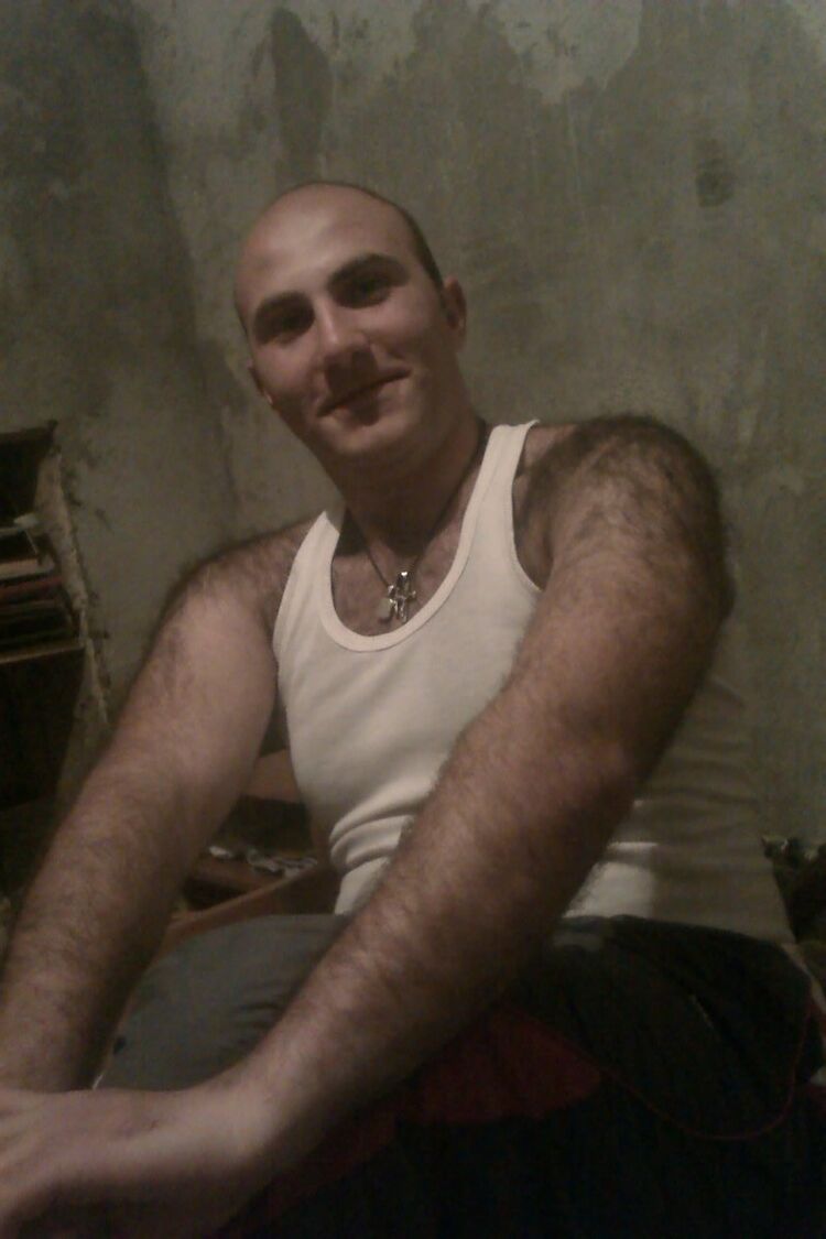  6683174  Revik, 34 ,    