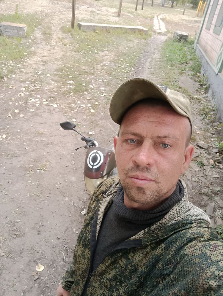  44972624  , 37 ,    