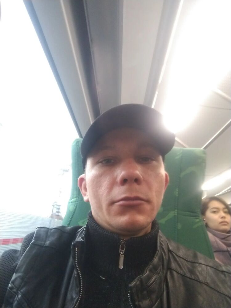  31023844  Mixail, 40 ,    