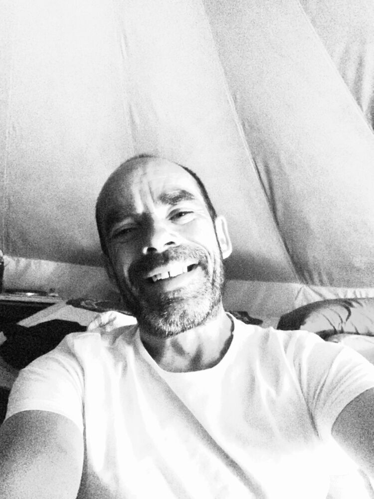  ,   Ernesto, 47 ,   ,   , c , 