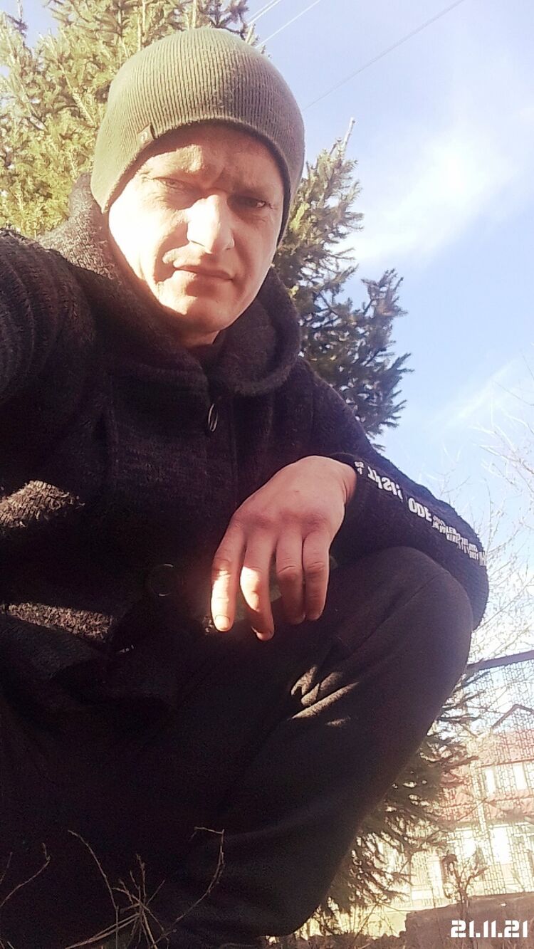  24588274  Igor, 37 ,    