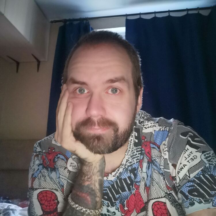  44615994  , 35 ,    -