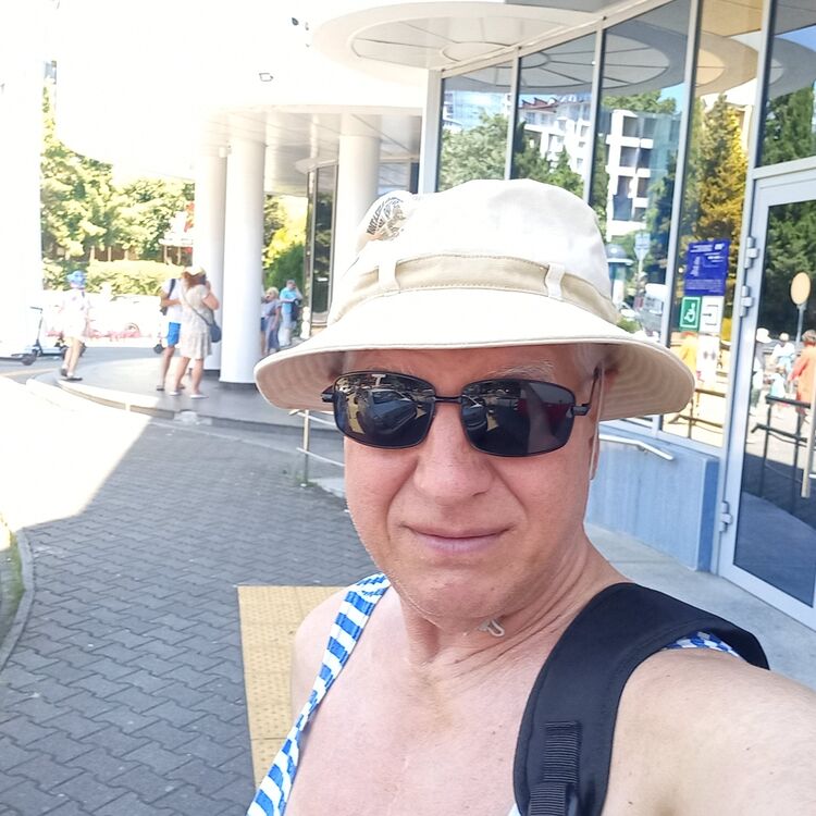  ,   , 70 ,   c 