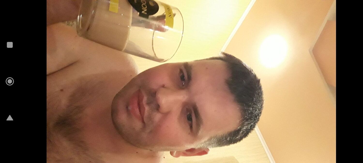  37451374  Nikolay, 35 ,    