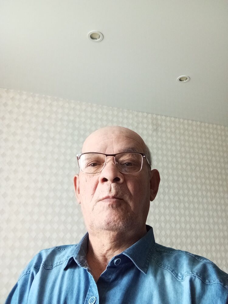  ,   Kamal, 64 ,   ,   