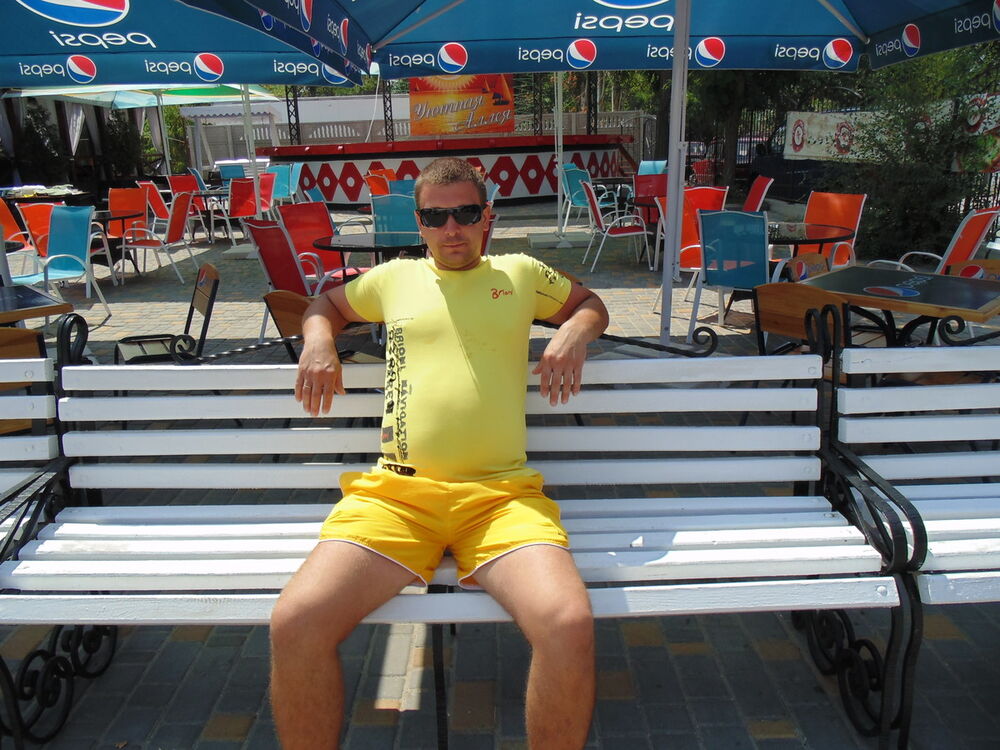  ,   Vlad, 44 ,   