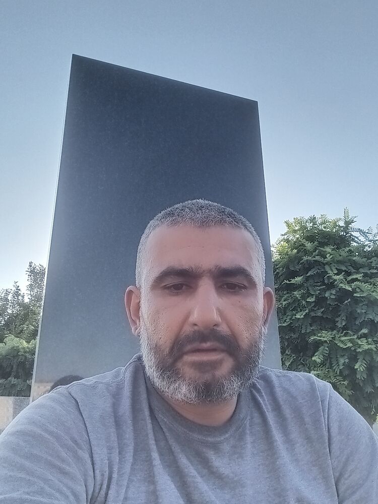 45919254  Armen, 37 ,    