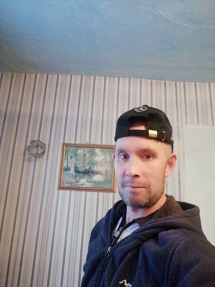  32405584  , 44 ,    
