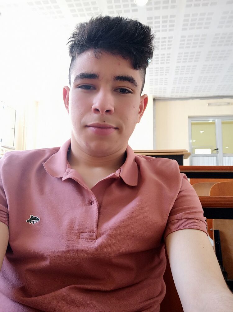  23221454  Mohamed, 23 ,    Algiers