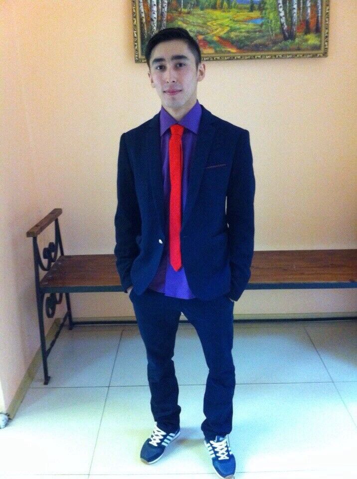  6856824  Leonardo, 38 ,    