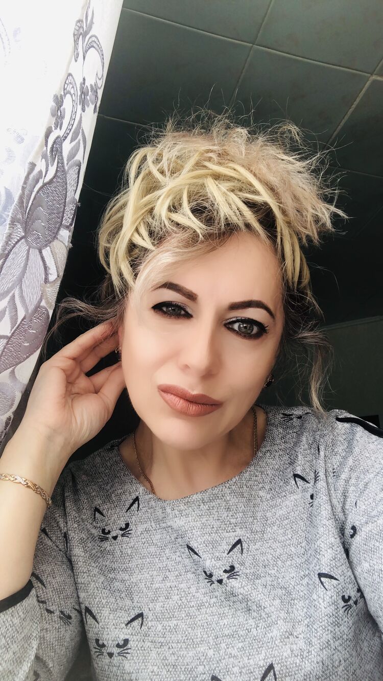 26300894  Linda, 42 ,    