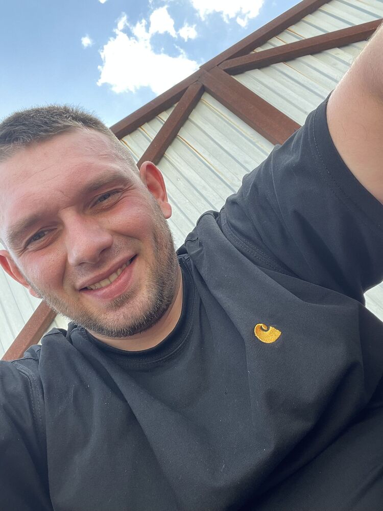  48514844  , 28 ,    