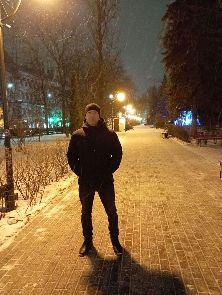  ,   Evgeniy, 39 ,   
