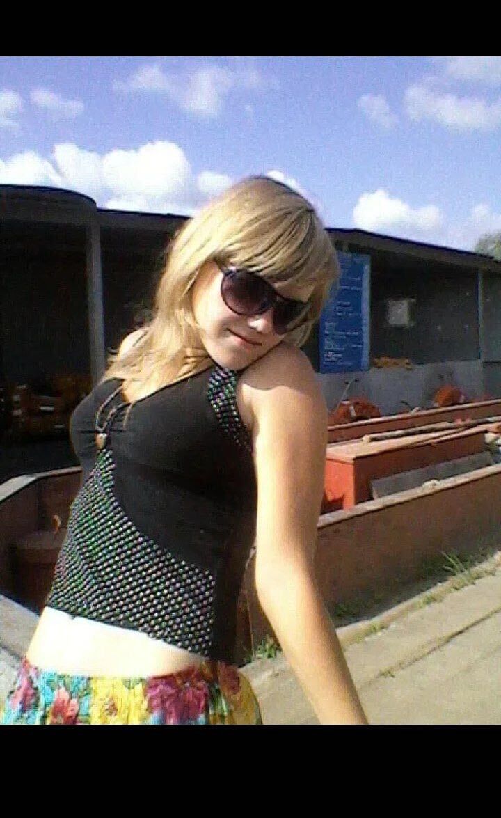  40448564  , 24 ,    