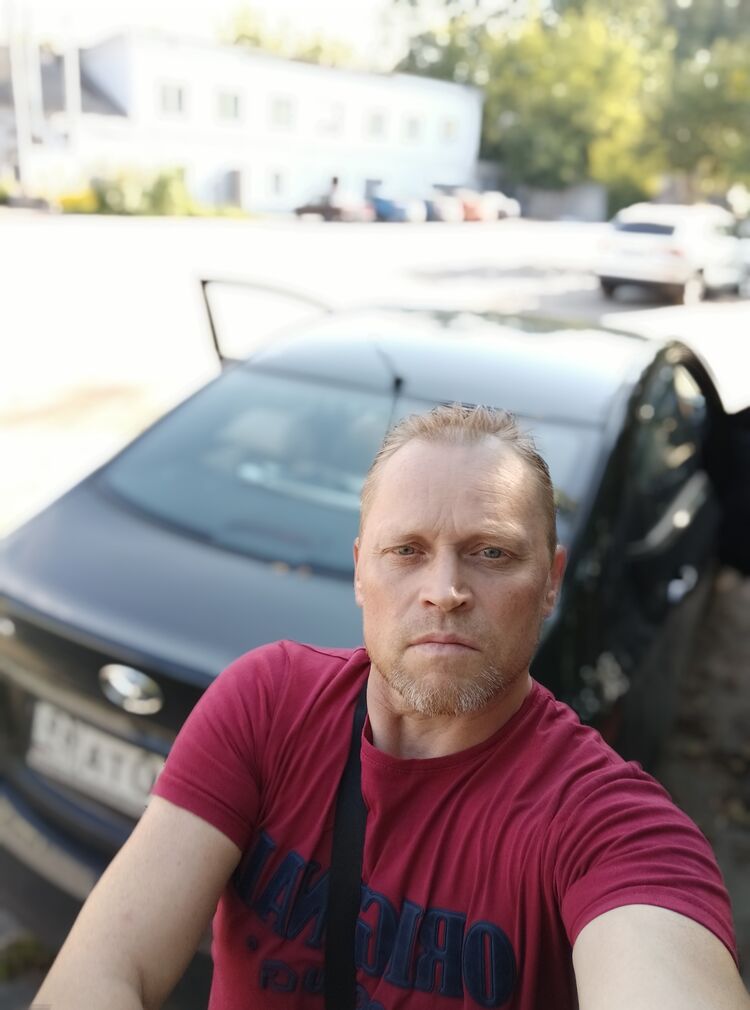  37004954  Vladimir, 55 ,    