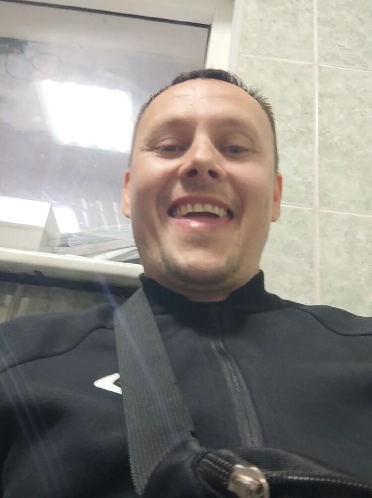  28462074  Ҹ, 40 ,    -