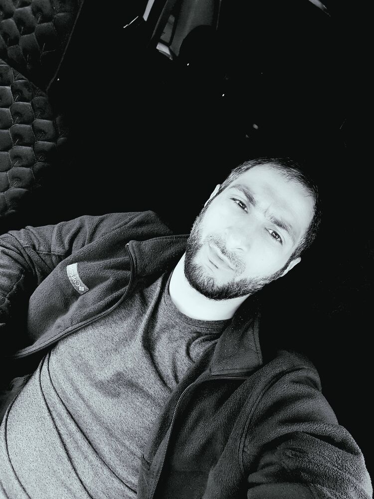  28162964  Zaur, 34 ,    