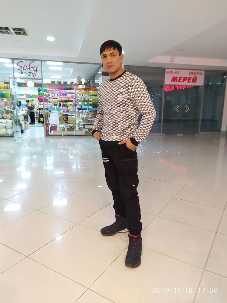  18612094  Ruslan, 38 ,    