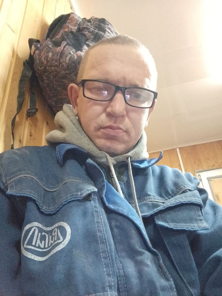  40842164  , 46 ,    