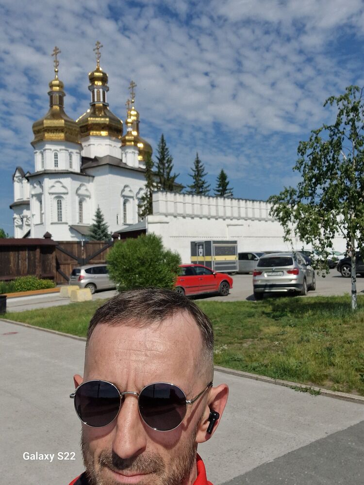  ,   Vladimir, 51 ,   c 